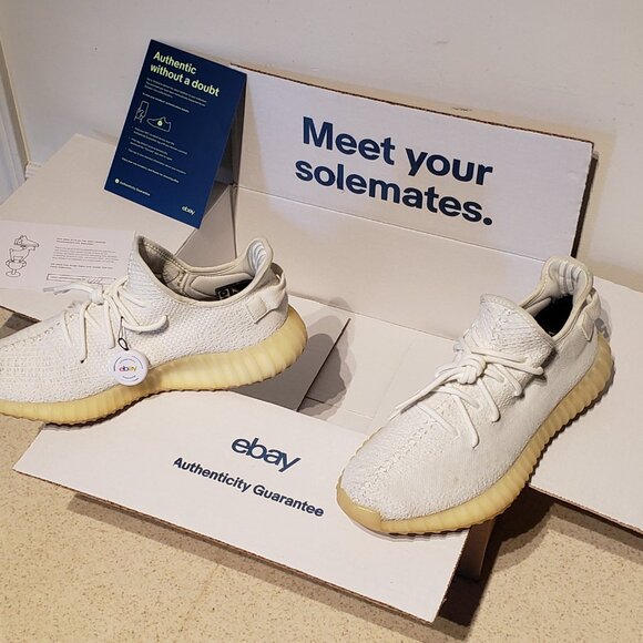 Adidas Yeezy 350 V2 Triple White Sneakers 11.5 Authentic in the Box W/Tags - VGC - Picture 5 of 9